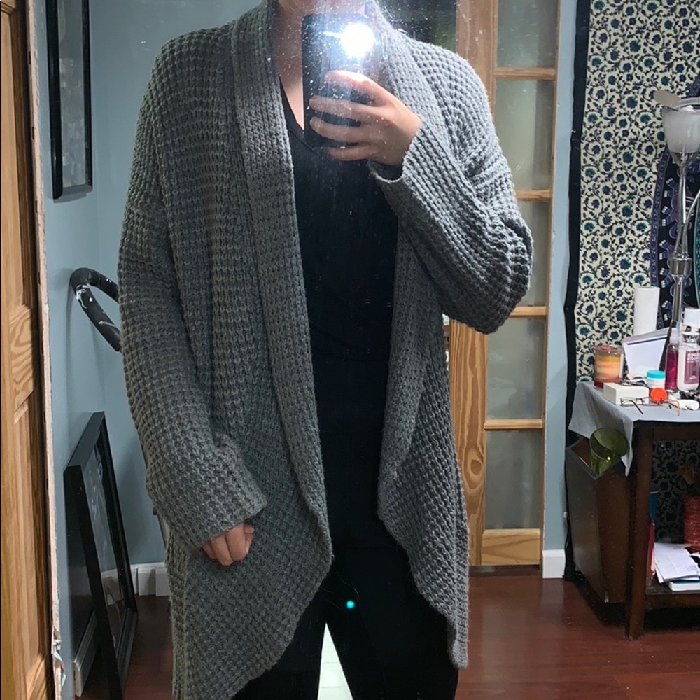 Forever 21 grey knit cardigan!